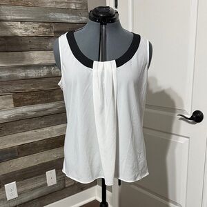 Spense White and Black Sleeveless Blouse
